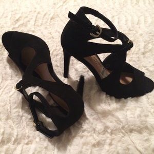 👠 Christian Siriano Open Toe Heels
